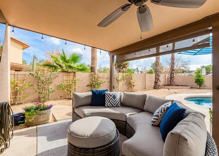 Holiday home Greenway Park Oasis-htd Pool-putt-firepit *