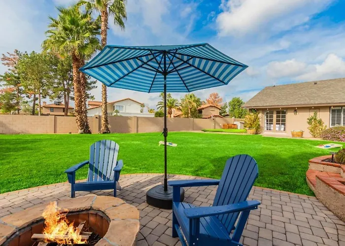 Greenway Park Oasis-htd Pool-putt-firepit Holiday home Phoenix